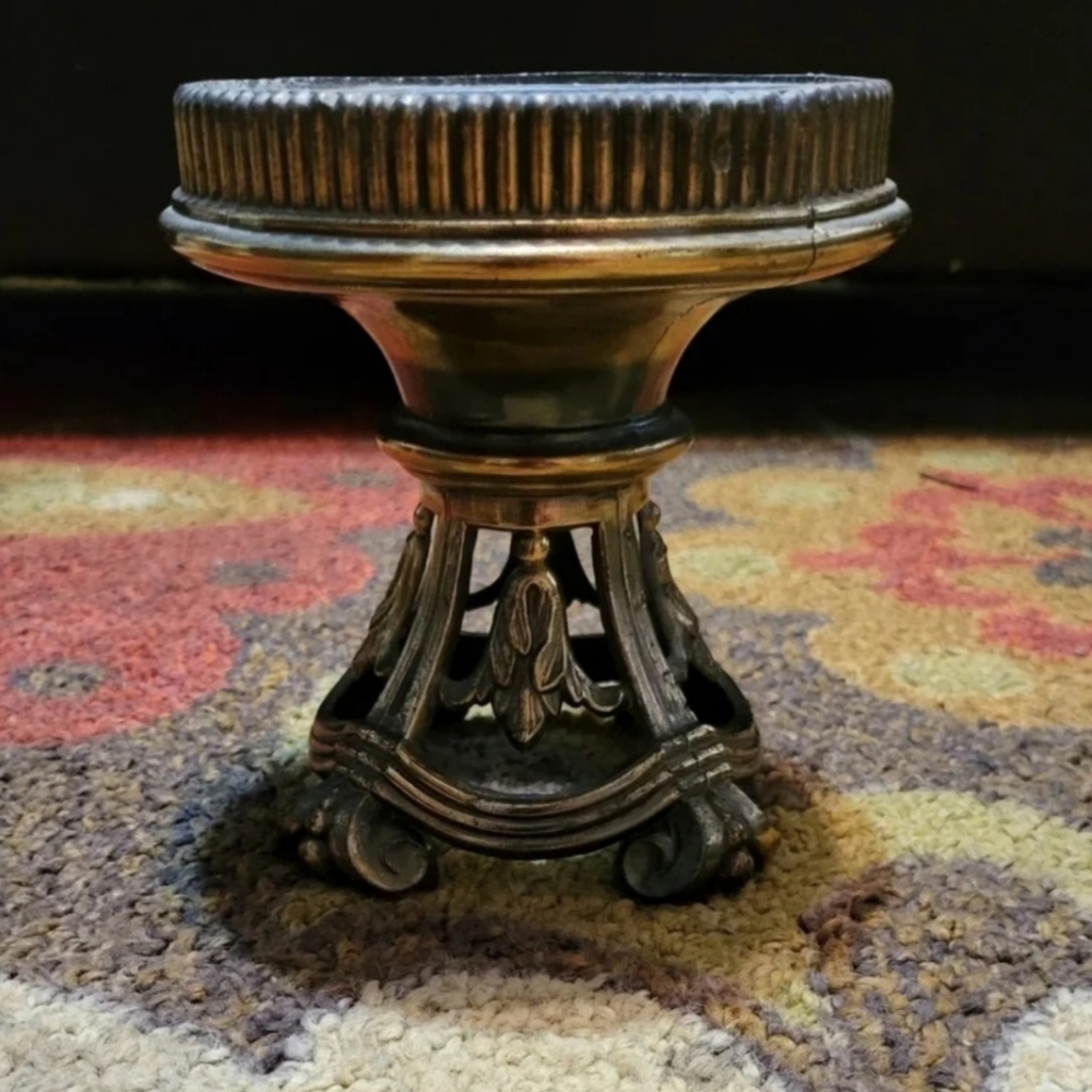 Vintage Ornate Cast Metal Lamp Antique Base Fitter